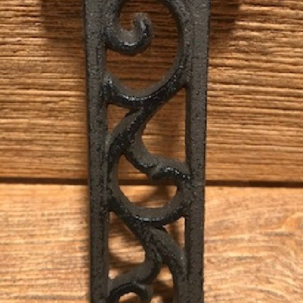 Cast Iron Letter "I" 4 5/8"tall Ornate Raw Cast Iron Ready to Paint 0184-0557-I
